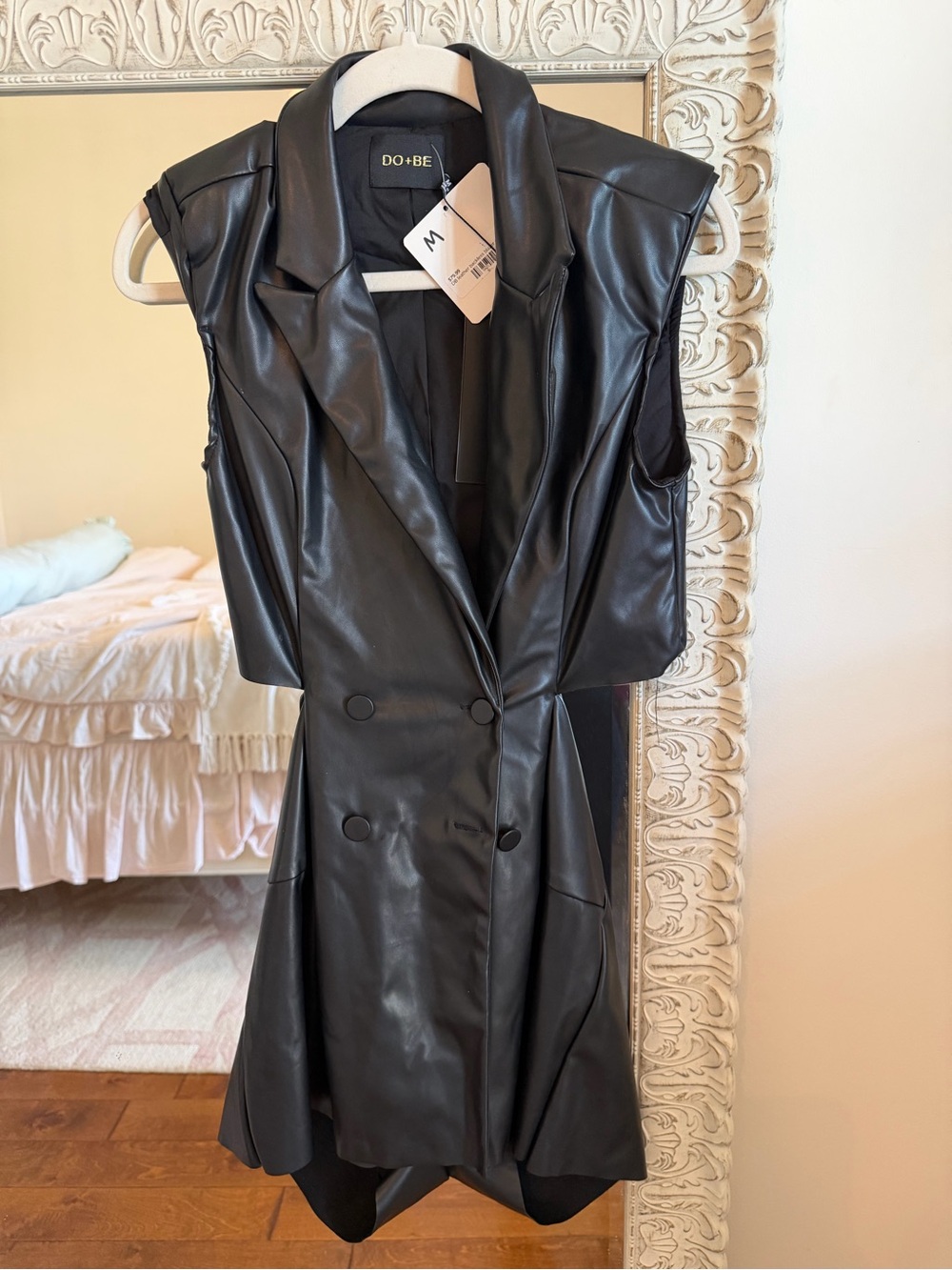 DO+BE Black Faux Leather Sleeveless Blazer Trench